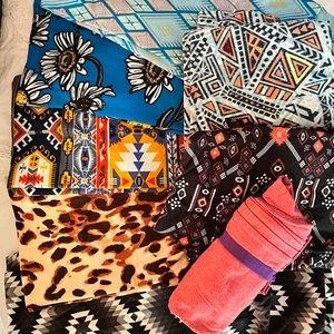 LuLaRoe Bundle: 8 one size leggings.